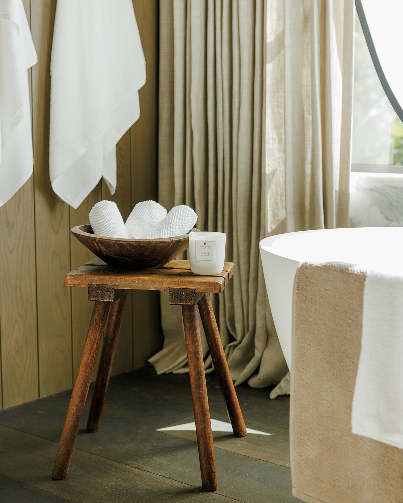 Vine & Branch candle in styled setting